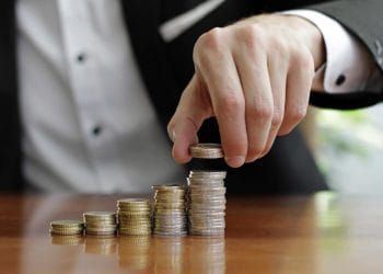 Кому повысят зарплаты в Казахстане – Нурлан Байбазаров рассказал о планах правительства