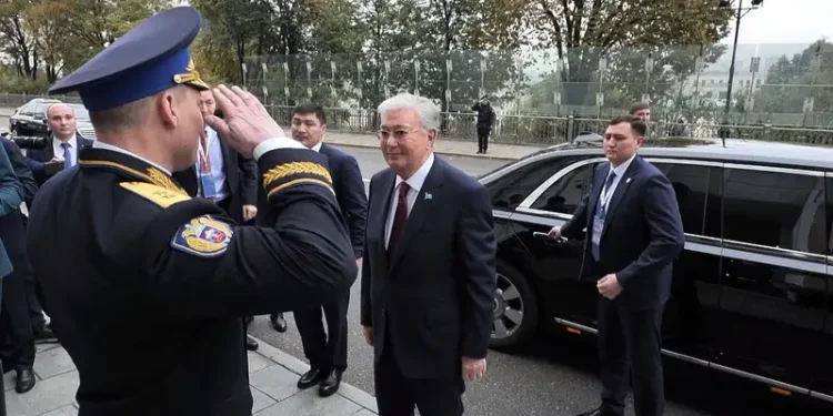 Токаев прибыл в Москву с рабочим визитом