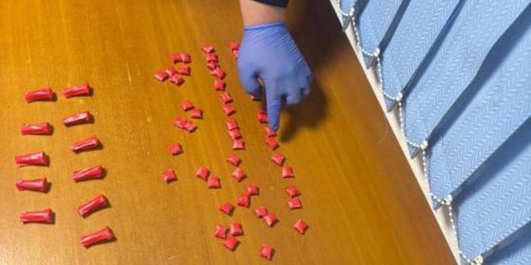 В Астане задержали нескольких закладчиков наркотиков