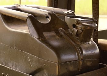 Пограничники Казахстана пресекли более 1200 случаев "серого" экспорта топлива в Кыргызстан