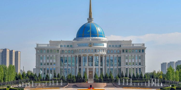 Президент Армении Ваагн Хачатурян приедет в Казахстан с официальным визитом