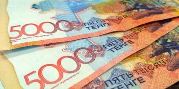 Алматинцы отдали сотни тысяч тенге за "услуги" по получению жилья и поступлению в вуз на грант