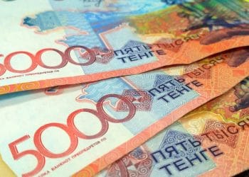 В Миннацэкономики прокомментировали риски девальвации тенге