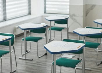 В Казахстане: сколько дней можно пропустить школу или детский сад без справки?