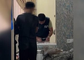 В Актау задержали наркодилера, хранившего опасные вещества в съемной квартире