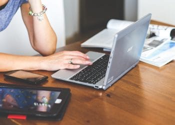 Цифровизация трудовых отношений: Казахстан переходит на электронные договора