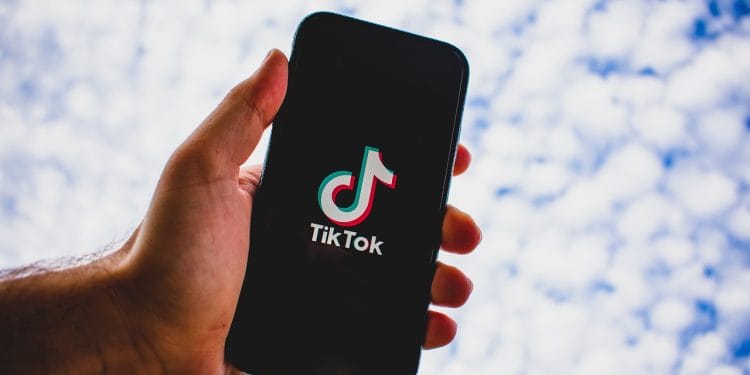 В Казахстане могут ограничить доступ к TikTok: условия и причины