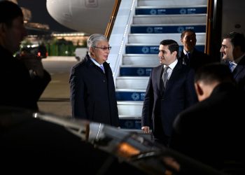 Токаев прибыл в Баку для участия в климатическом саммите COP 29