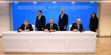 Казахстан, Азербайджан и Узбекистан подписали соглашение о зеленой энергии