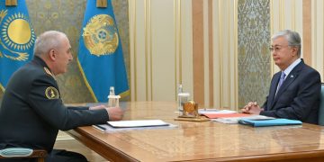 Руслан Жаксылыков и Касым-Жомарт Токаев