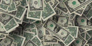 Нацбанк объявил о стабилизационных мерах из-за курса доллара по 500 тенге