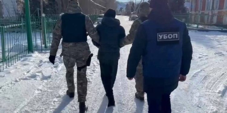 Полицейские ВКО задержали преступников