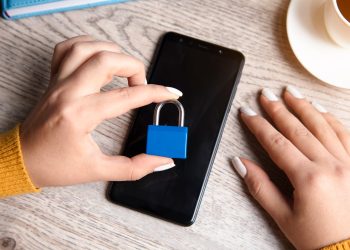 В Алматы закрыли 22 Telegram-канала с наркотиками