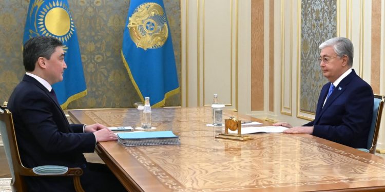 Касым-Жомарт Токаев и Олжас Бектенов