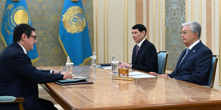 Касым-Жомарт Токаев и Алмасадам Саткалиев