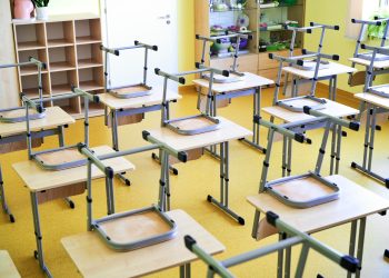 Школьные парты