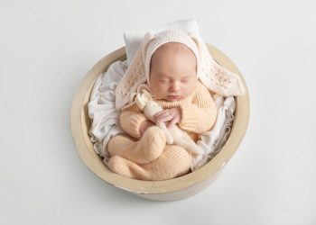 Продажа младенца