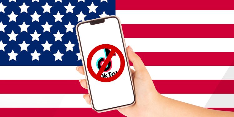 TikTok недоступен в США