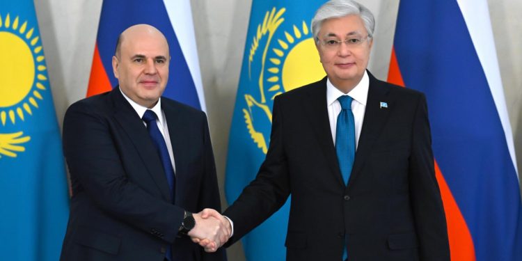 Касым-Жомарт Токаев и Михаил Мишустин