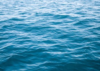 Вода, море