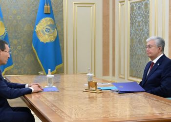 Касым-Жомарт Токаев и Нурлан Абдиров