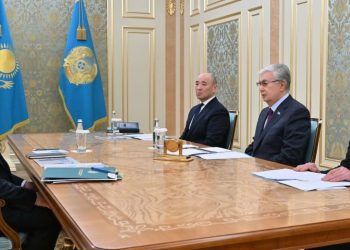 Касым-Жомарт Токаев и Ерлан Аккенженов