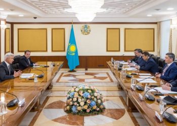 Олжас Бектенов и Давид Манзини