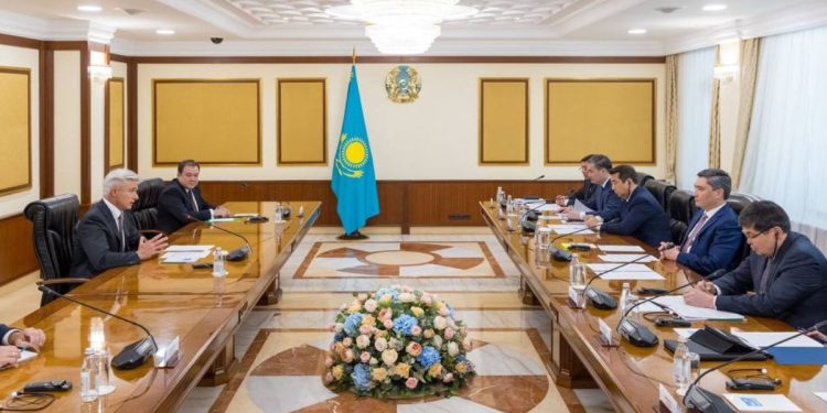 Олжас Бектенов и Давид Манзини