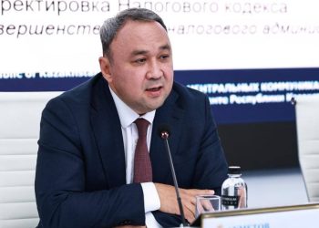 Рустам Ахметов,