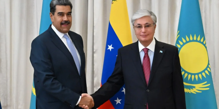 Президент Казахстана предложил Венесуэле наладить экспортные связи