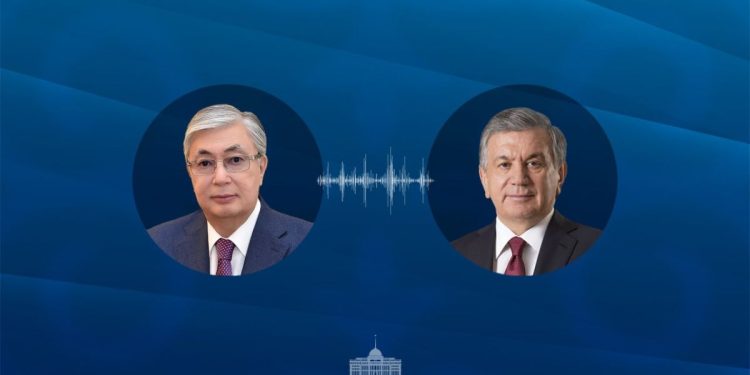 Токаев поздравил Мирзиёева