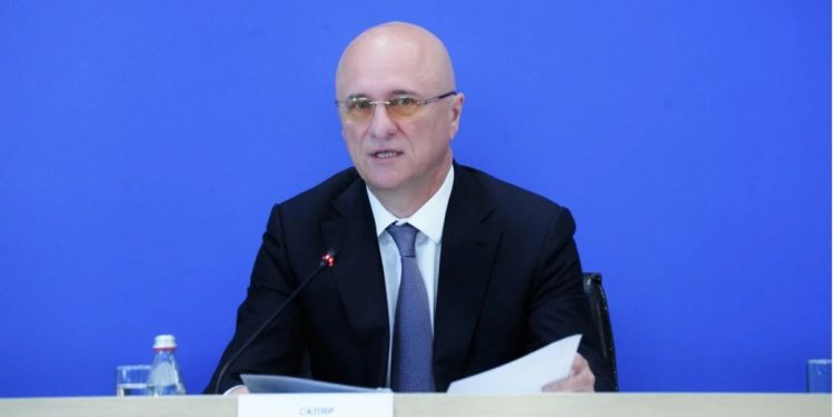 Роман Скляр