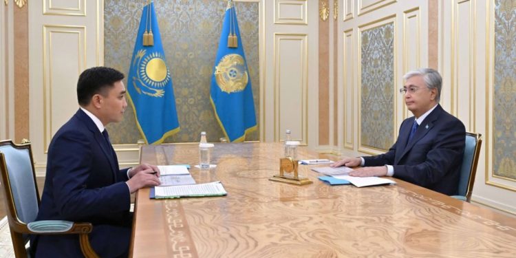 Президент принял акима города Шымкента Габита Сыздыкбекова