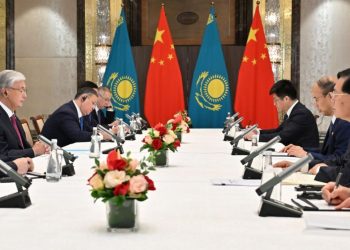 Президент Казахстана Касым-Жомарт Токаев провёл встречу с председателем совета директоров China National Petroleum Corporation (CNPC) Дай Хоуляном