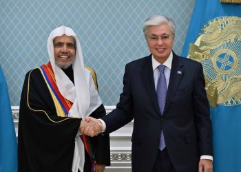 Глава государства Касым-Жомарт Токаев провел встречу с генеральным секретарем Всемирной исламской лиги (ВИЛ) шейхом Мухаммедом бен Абдулкаримом Аль-Исой