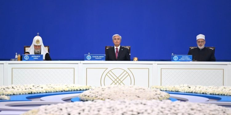 Касым-Жомарт Токаев выступил на закрытии VIII Съезда лидеров мировых и традиционных религий
