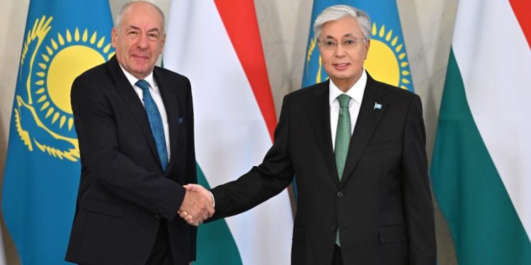 Касым-Жомарт Токаев с Президентом Венгрии Тамашем Шуйоком