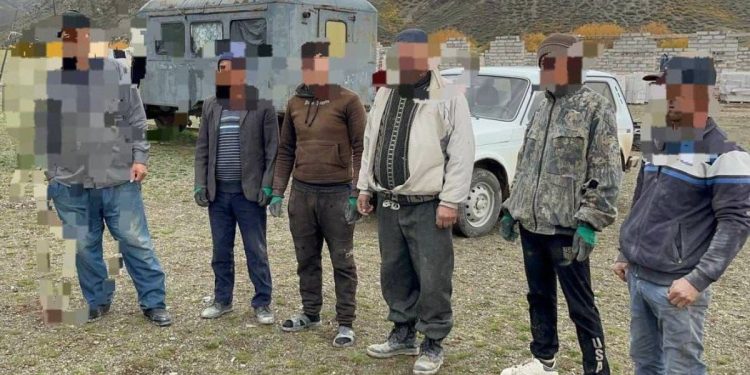 Нелегалы