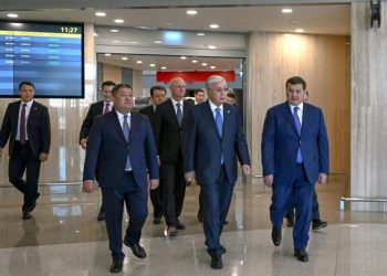Токаев осмотрел новый терминал аэропорта «Қорқыт Ата» в Кызылорде