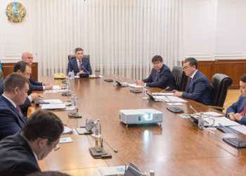 Премьер-министр Казахстана Олжас Бектенов провёл совещание, посвящённое развитию международного аэропорта Астаны