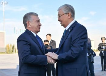 Касым-Жомарт Токаев по приглашению Президента Узбекистана Шавката Мирзиёева прибыл с государственным визитом в Ташкент