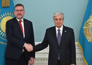 Касым-Жомарт Токаев принял в Акорде Специального представителя Европейского Союза по Центральной Азии Эдуардса Стипрайса