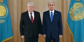 Касым-Жомарт Токаев провёл встречу с послом Российской Федерации в Казахстане Алексеем Бородавкиным