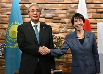 Касым-Жомарт Токаев с Премьер-министром Японии Санаэ Такаичи