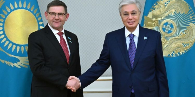 Касым-Жомарт Токаев принял Сергея Пономарева