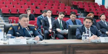 Ержан Саденов и Жаслан Мадиев